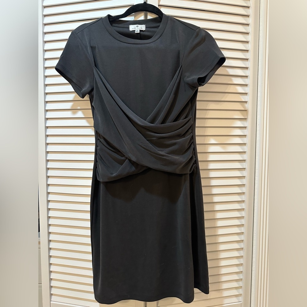 SOCIALITE TWIST FRONT DRESS